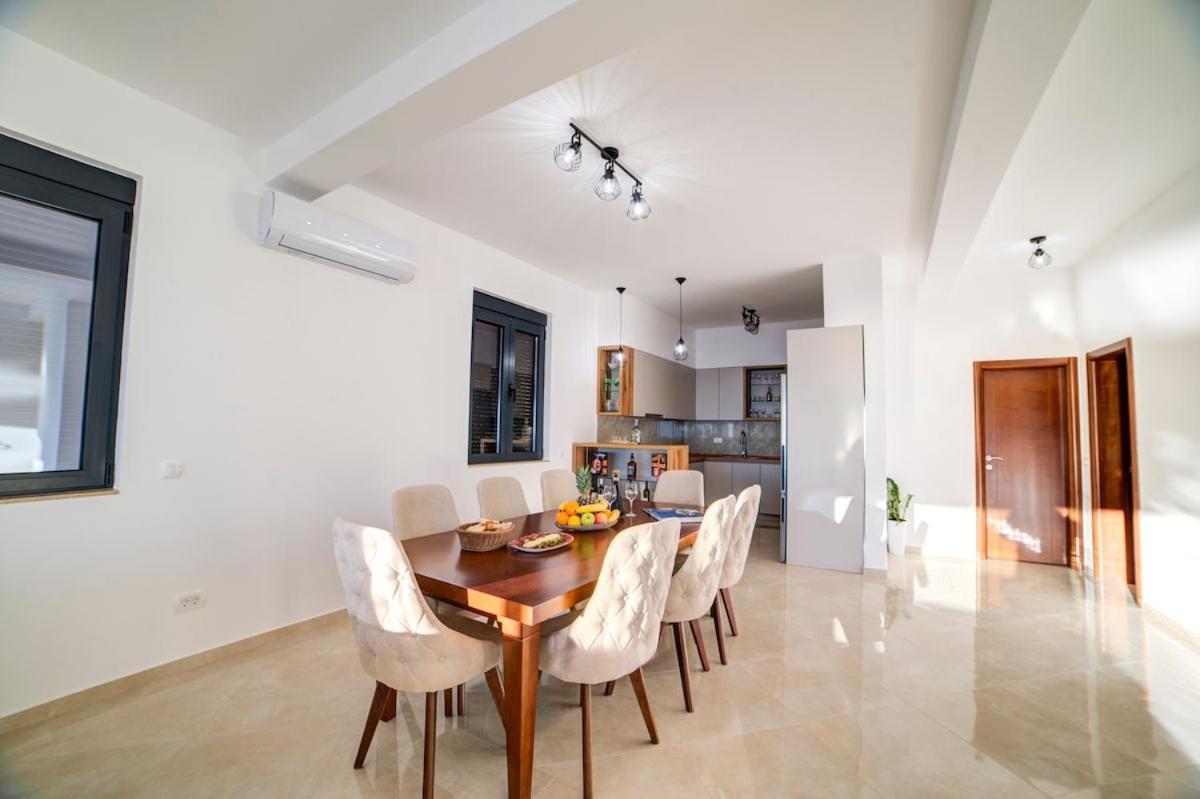 Villa Jelena With Private Pool - Lapcici Budva Eksteriør bilde