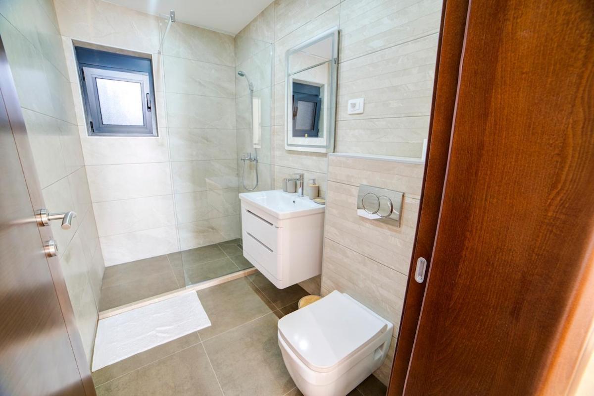Villa Jelena With Private Pool - Lapcici Budva Eksteriør bilde